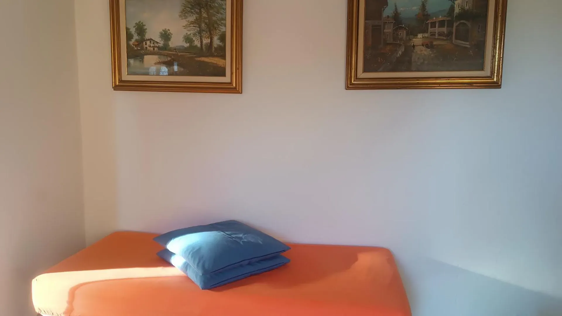 Il Meglio Al Minimo Lejlighed Lecco 0*,  Italien